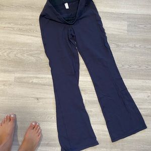 Lucy yoga pants large
